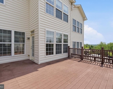 9148 Furey Road - Photo Thumbnail 17