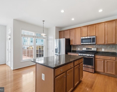 9148 Furey Road - Photo Thumbnail 10