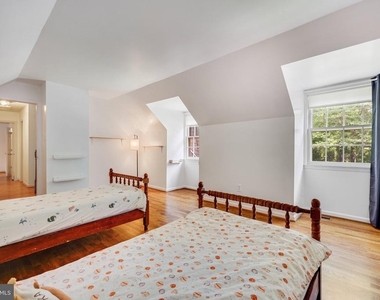 1427 Laurel Road - Photo Thumbnail 41