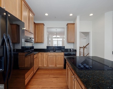 5180 Brawner Place - Photo Thumbnail 6