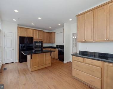 5180 Brawner Place - Photo Thumbnail 12
