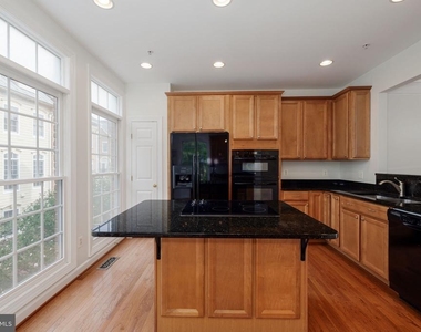 5180 Brawner Place - Photo Thumbnail 18