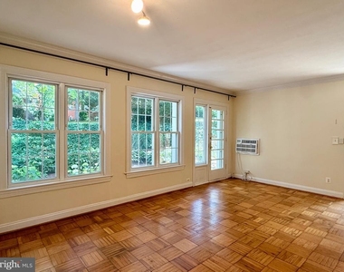 1628 Ripon Place - Photo Thumbnail 3