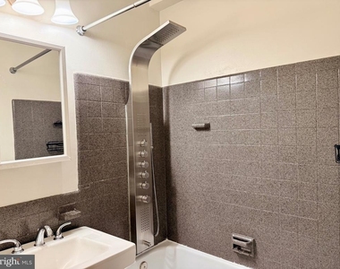 1628 Ripon Place - Photo Thumbnail 8