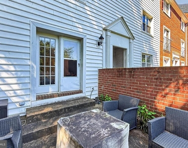 2711 S Walter Reed Drive S - Photo Thumbnail 28