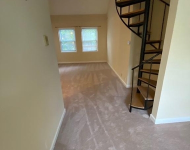 4608 31st Road S - Photo Thumbnail 7