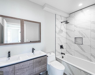 526 Brown Street - Photo Thumbnail 17
