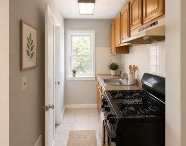 2037 N 8th Street - Photo Thumbnail 2