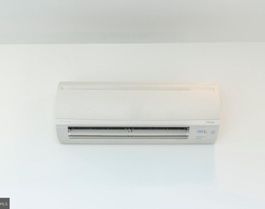 1131 N Front Street - Photo Thumbnail 29