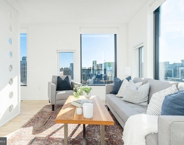 1131 N Front Street - Photo Thumbnail 5
