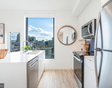 1131 N Front Street - Photo Thumbnail 17