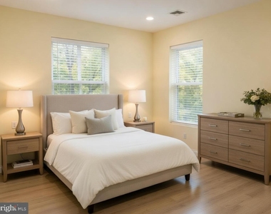 1558 N Randolph Street - Photo Thumbnail 16