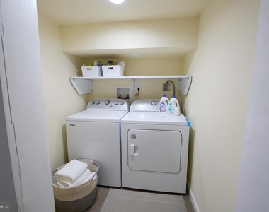 1558 N Randolph Street - Photo Thumbnail 9