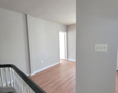 1300 Wagner Avenue - Photo Thumbnail 6