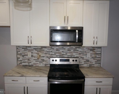 5618 Utah Street - Photo Thumbnail 5
