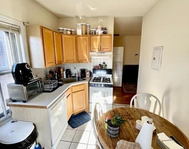4253 Ridge Avenue - Photo Thumbnail 4