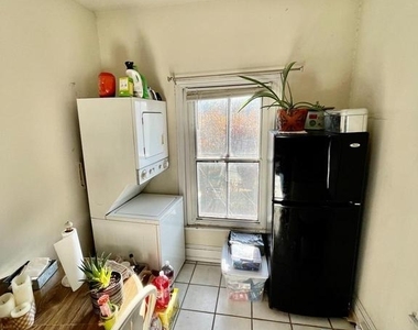 4253 Ridge Avenue - Photo Thumbnail 6
