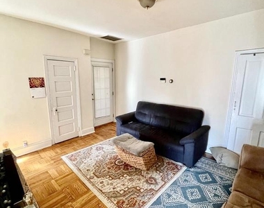 4253 Ridge Avenue - Photo Thumbnail 3