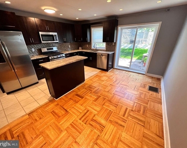 327 Righter Street - Photo Thumbnail 8