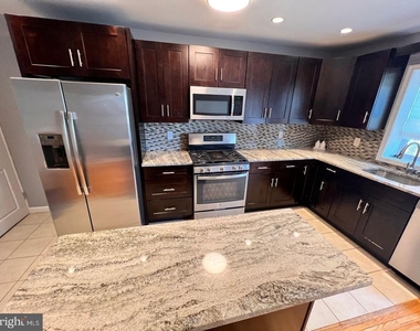 327 Righter Street - Photo Thumbnail 10