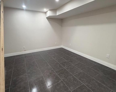 127 Dudley Street - Photo Thumbnail 9