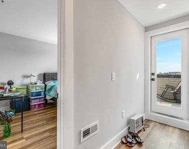 3965 Lancaster Avenue - Photo Thumbnail 13