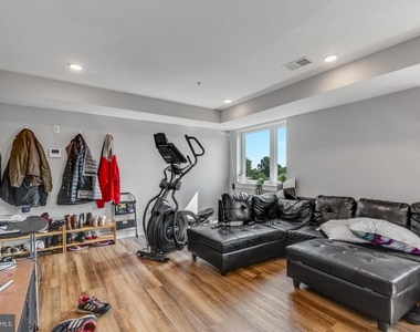 3965 Lancaster Avenue - Photo Thumbnail 1