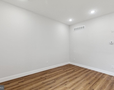 1840 N Gratz Street - Photo Thumbnail 5