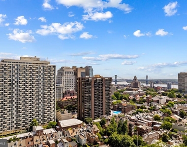 604 S Washington Square - Photo Thumbnail 22