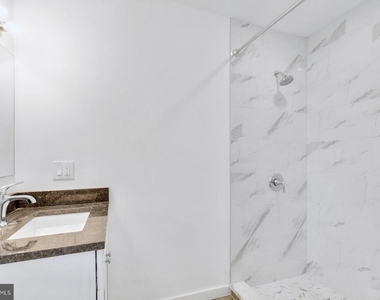 7037 Ridge Avenue - Photo Thumbnail 10
