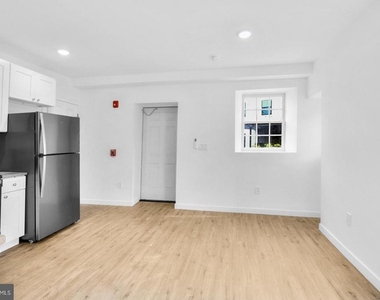 7037 Ridge Avenue - Photo Thumbnail 6