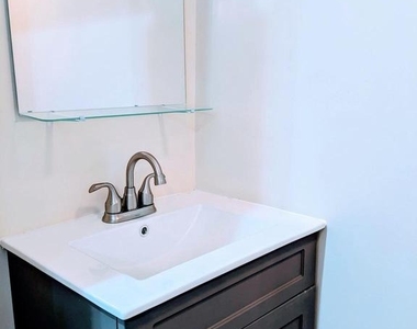 143 Gladstone Street - Photo Thumbnail 3