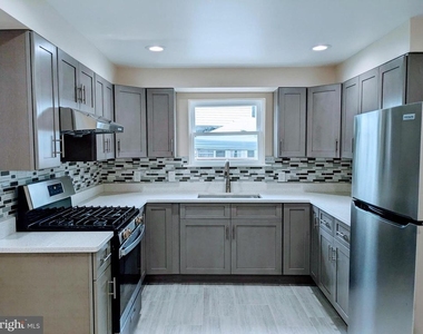 143 Gladstone Street - Photo Thumbnail 1