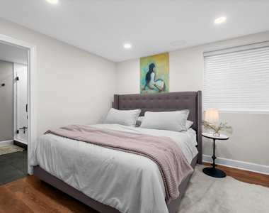 819 Irving Avenue - Photo Thumbnail 23