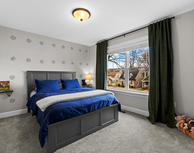 819 Irving Avenue - Photo Thumbnail 29