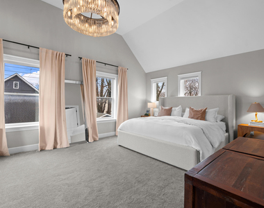 819 Irving Avenue - Photo Thumbnail 25