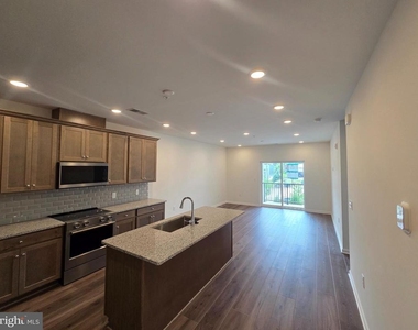 83 Bethlehem Pike - Photo Thumbnail 12