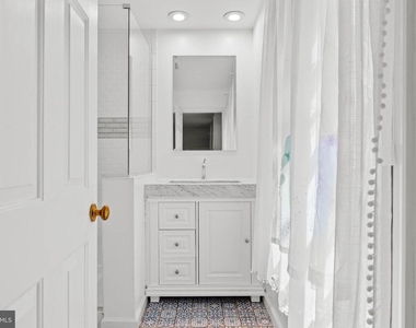 644 Robinson Lane - Photo Thumbnail 31
