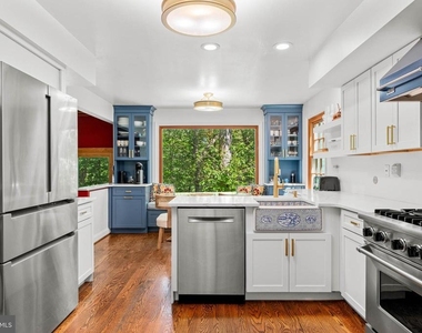 644 Robinson Lane - Photo Thumbnail 7