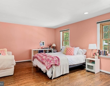 644 Robinson Lane - Photo Thumbnail 33