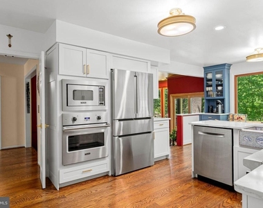 644 Robinson Lane - Photo Thumbnail 11
