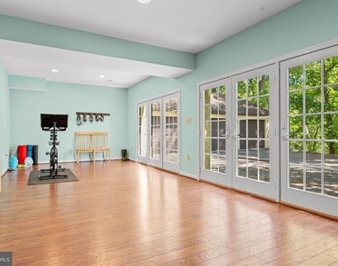 644 Robinson Lane - Photo Thumbnail 38