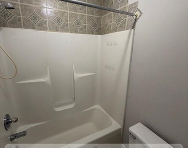 6855 Shawcross Lane - Photo Thumbnail 5