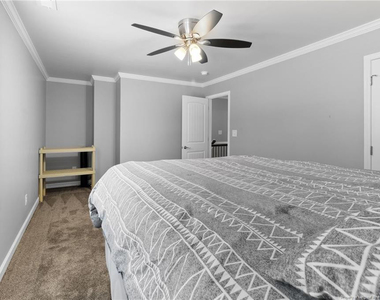 5608 Duncan Street - Photo Thumbnail 21