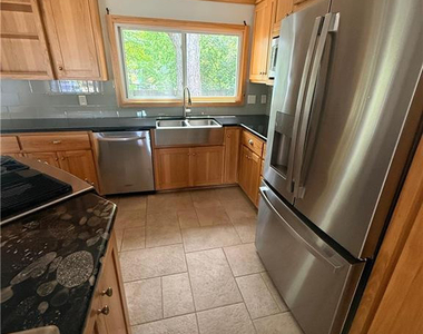 1401 Habersham Drive - Photo Thumbnail 9