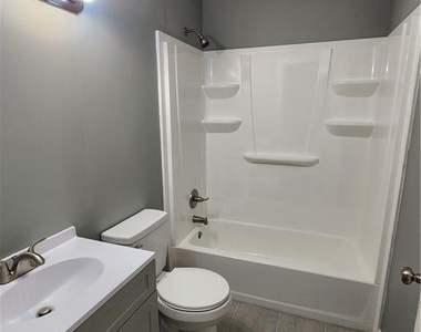 5100 Malloy Circle - Photo Thumbnail 10