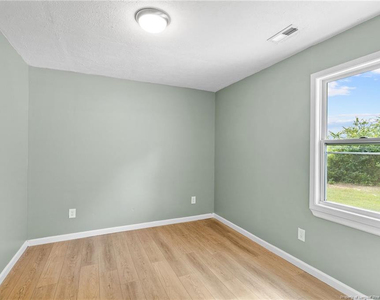 5100 Malloy Circle - Photo Thumbnail 14