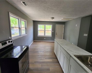 5100 Malloy Circle - Photo Thumbnail 7