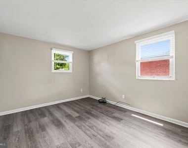 418 W Jefferson Street - Photo Thumbnail 10