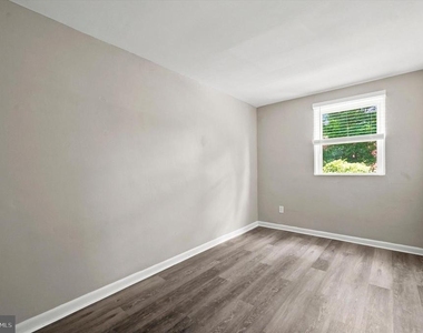 418 W Jefferson Street - Photo Thumbnail 12